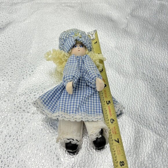 VTG Handmade Clothespin Doll Wooden Peg Girl Blue Check Dress Bonnet Farmhouse - Picture 2 of 10